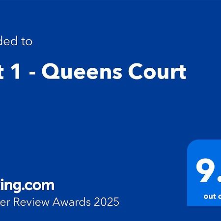 Apt 1 - Queens Court Scarborough Esterno foto