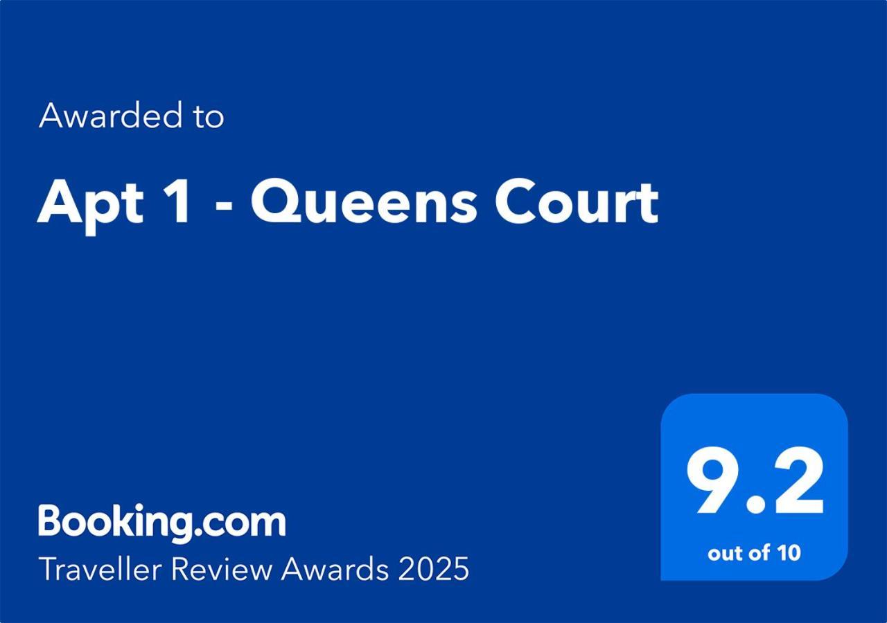 Apt 1 - Queens Court Scarborough Esterno foto